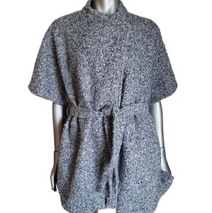 91B. NWT Liz Claiborne Faux Fur Gray Women's Sweater - Size Large